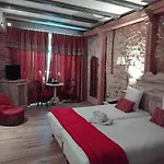 Logis Saint-martin فندق 3*