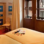 Logis Saint-martin فندق