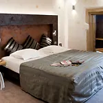 Logis Saint-martin Hotel
