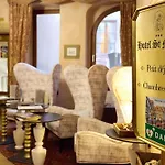 Logis Saint-martin Hotel 3*